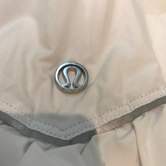 Lululemon Outward Bound Jacket - Picture 8 of 11